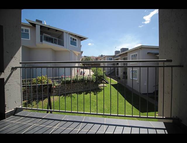 2 BEDROOM APARTMENT FOR SALE IN ISLAND VIEW